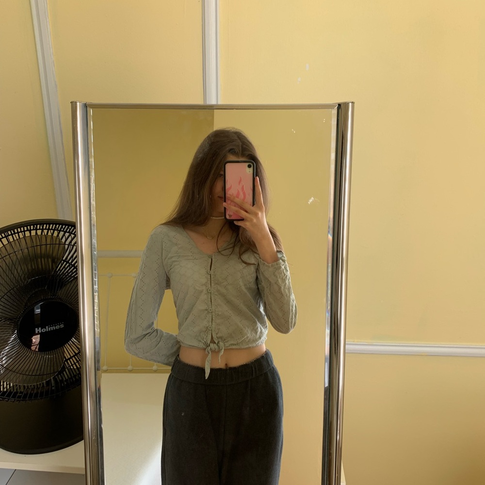 Sage green crop top from H&M!!